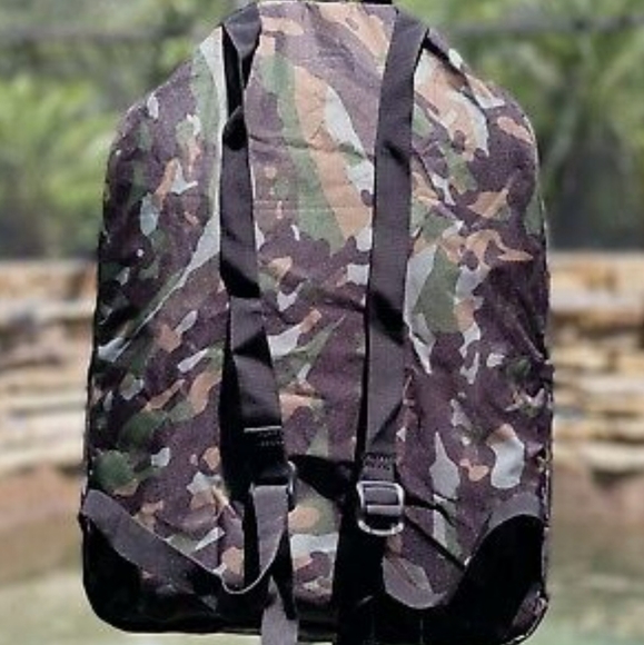 ✅️ Columbia Packable 21L Camo Backpack - Picture 3 of 8